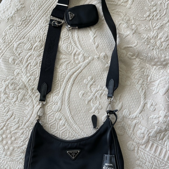 Prada Re-Edition 2004 Re-Nylon Bag - Picture 3 of 9